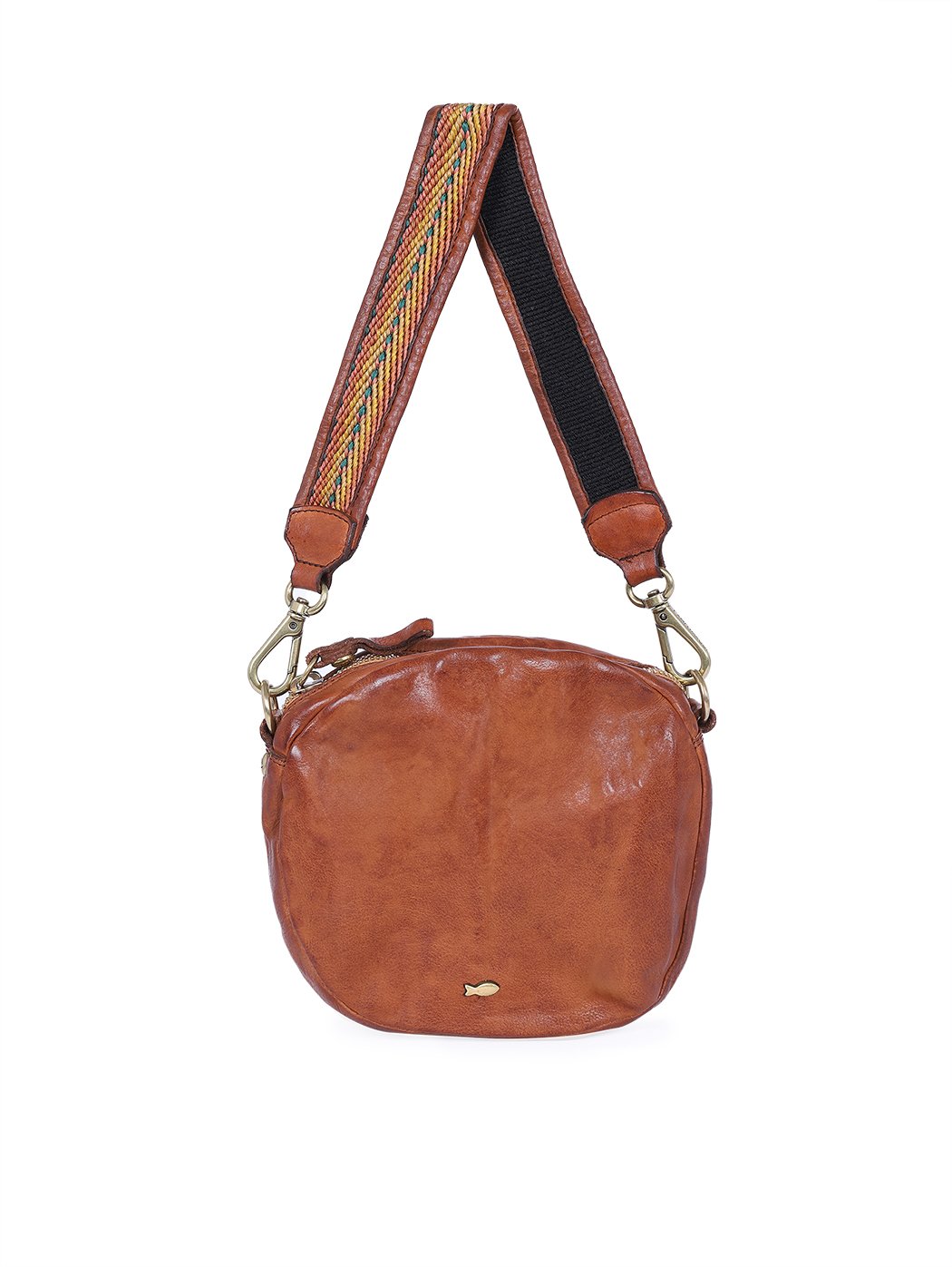 Круглая сумочка кросс – боди с плетеной ручкой коричневого цвета