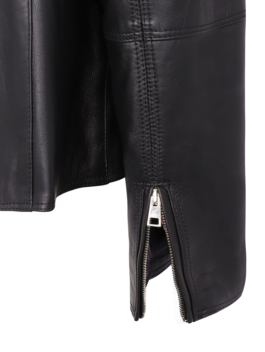 Women’s calibrated black leather jacket