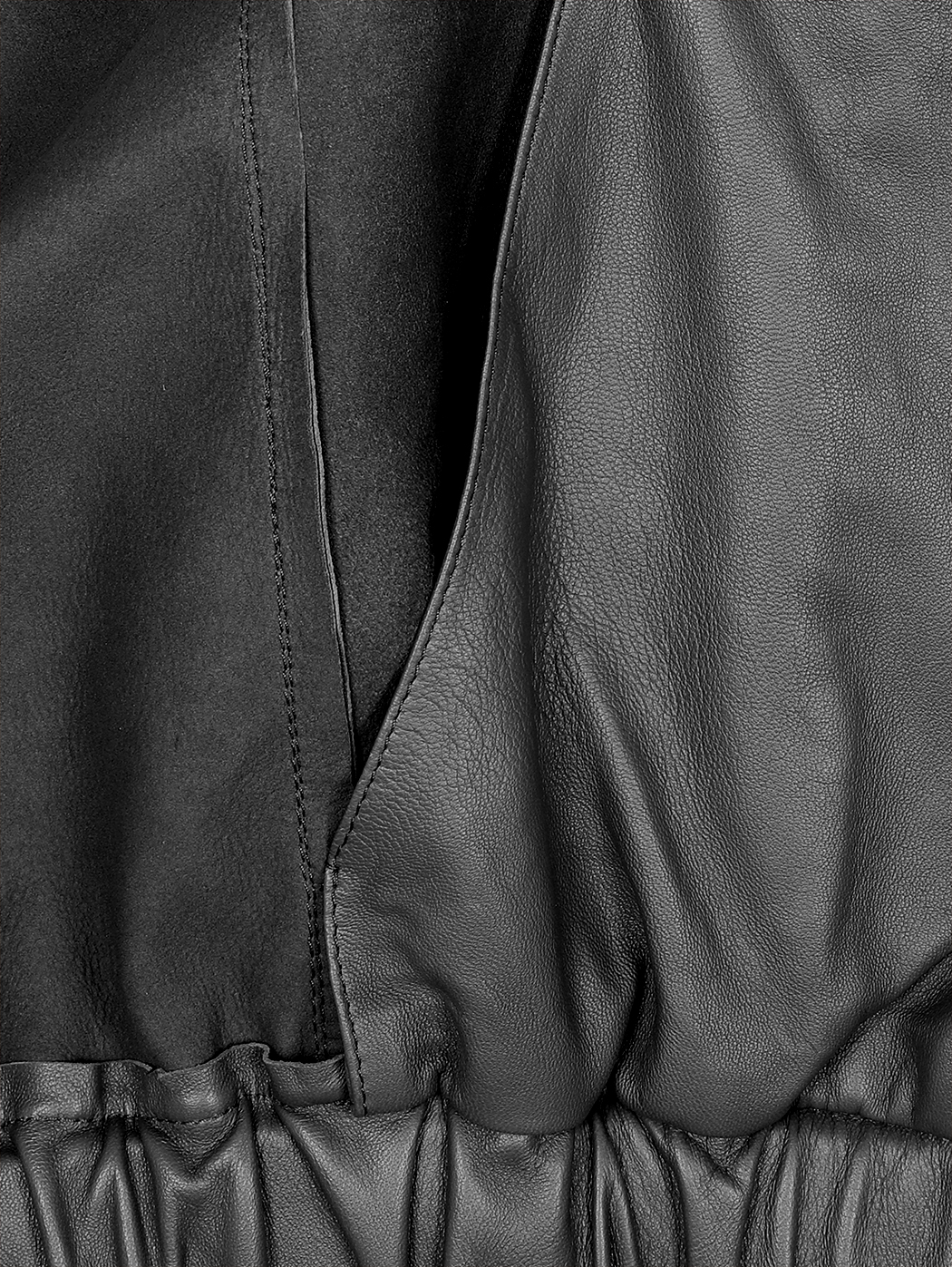 Bomber corto con maniche larghe in pelle - Nero